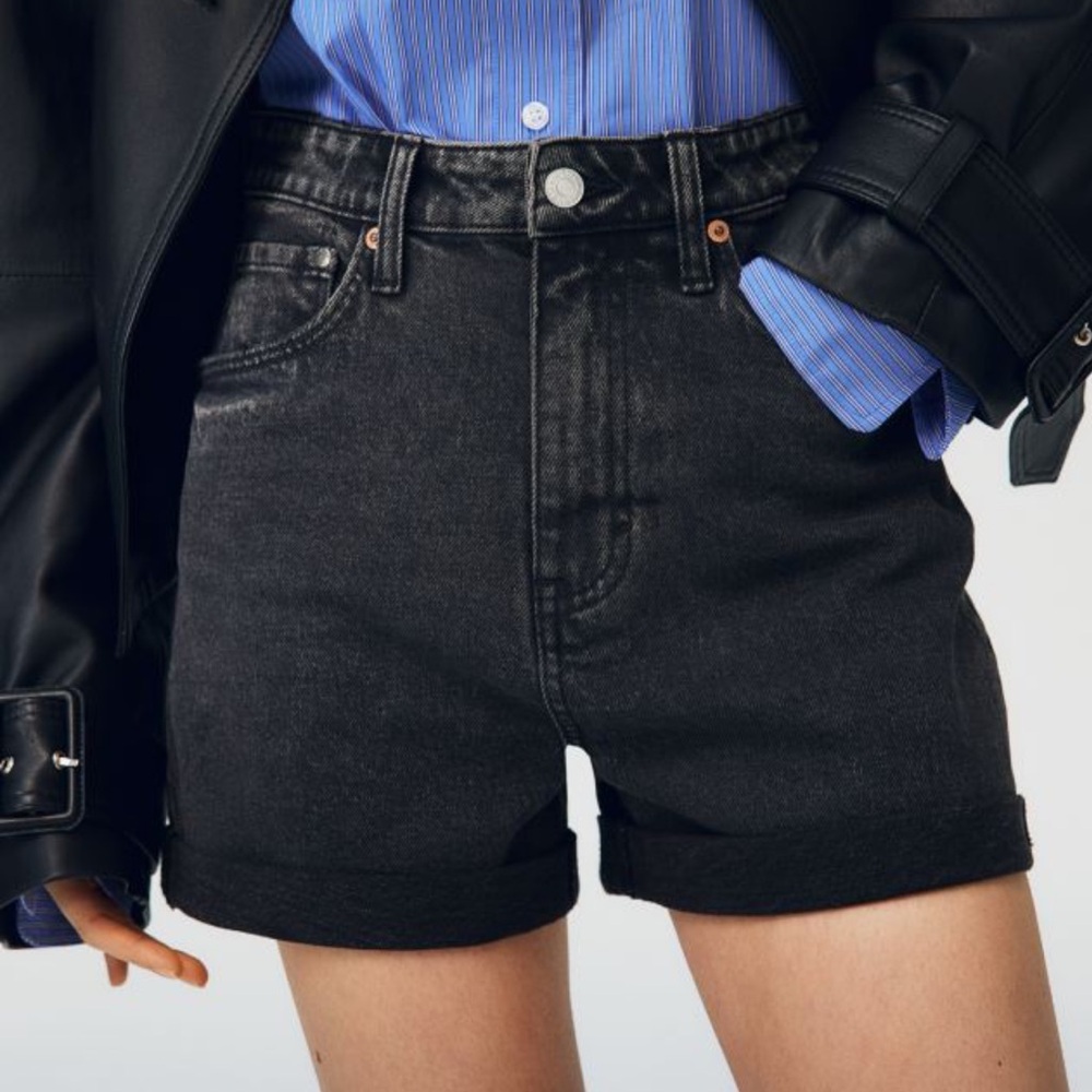 NWT Mom Ultra High Denim Shorts 4